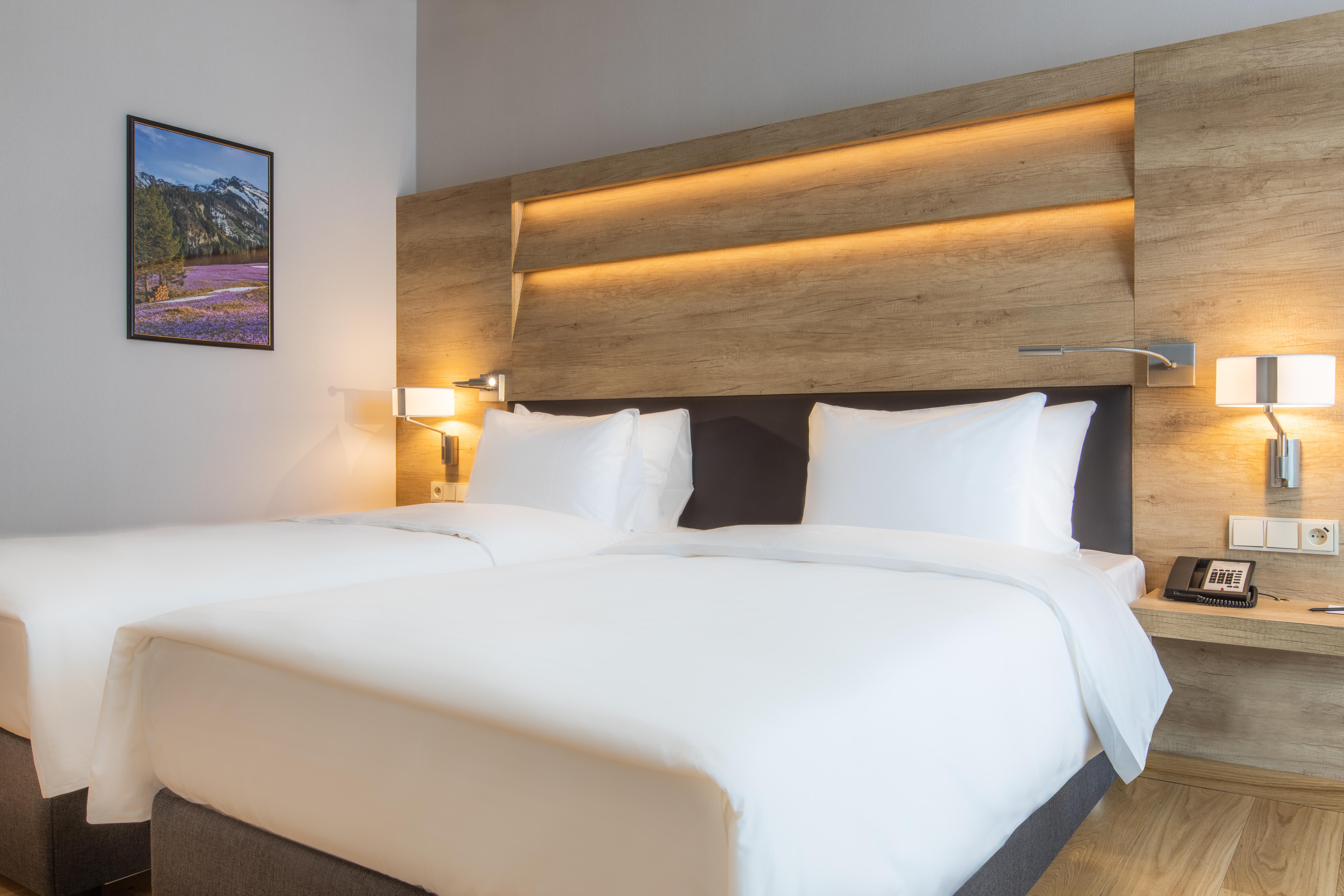 Radisson Blu Hotel&Residences Zakopane Exterior foto A room at the Holiday Inn Express in Salzburg, Austria