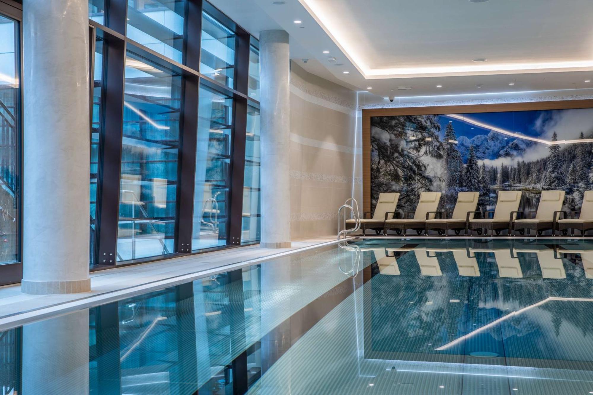 Radisson Blu Hotel&Residences Zakopane Exterior foto The interior of the new building