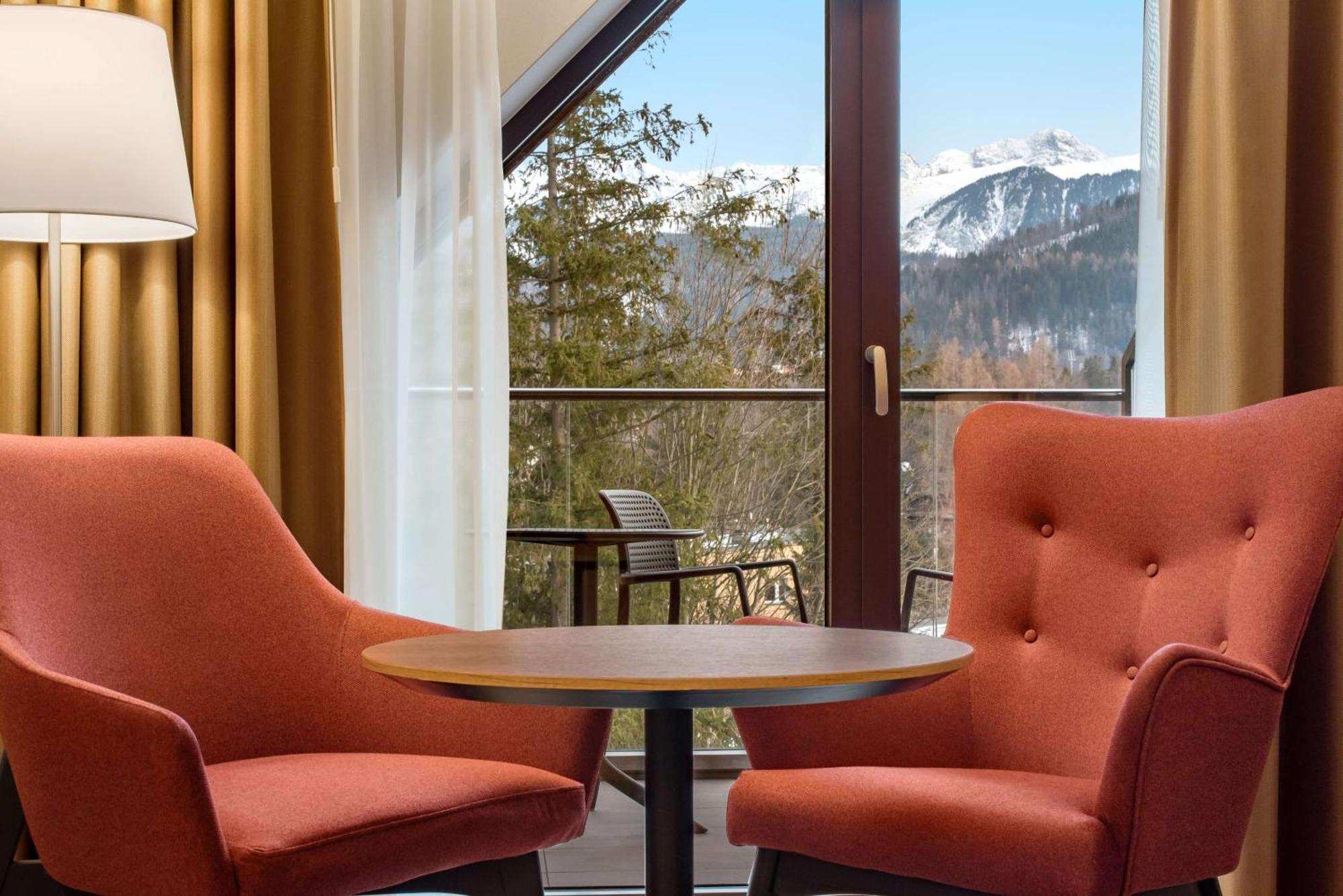 Radisson Blu Hotel&Residences Zakopane Exterior foto A room at the Hotel
