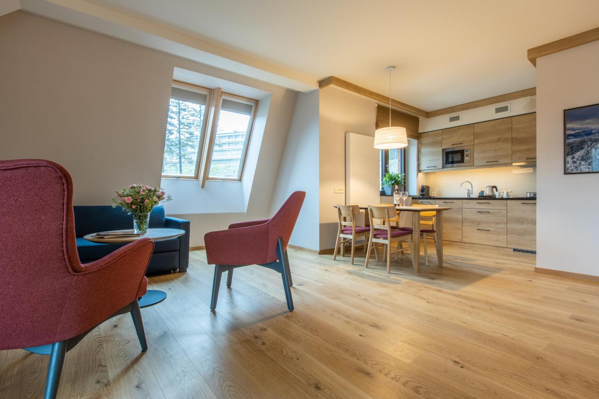 Radisson Blu Hotel&Residences Zakopane Exterior foto A typical apartment